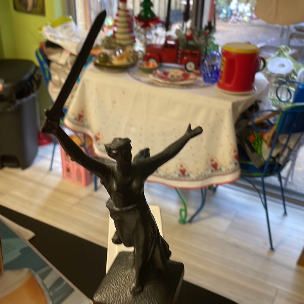 Motherland is calling figurine - Picture 2 of 6